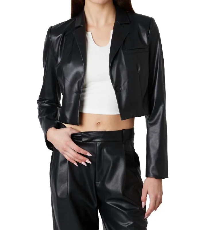 Cropped Vegan Leather Blazer In Black