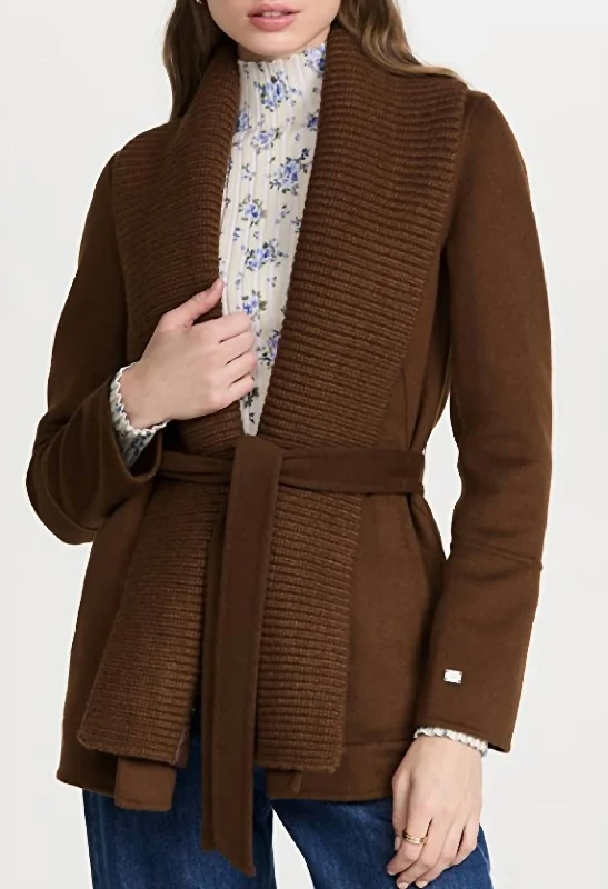 Gabby Fitted Wool Coat In Chestnut