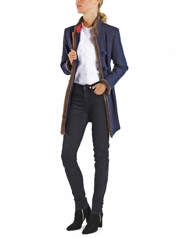 Long blazer from Italian cashmere-knit in navy