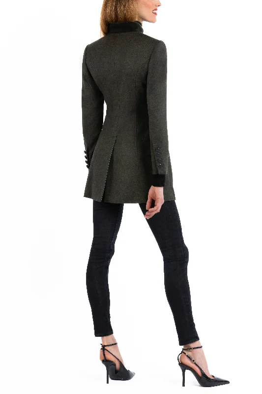 Long blazer in deep moss green combed cashmere