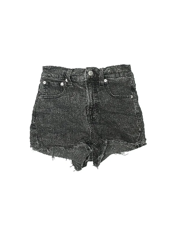 Mid-Rise Denim Shorts in Light Wash