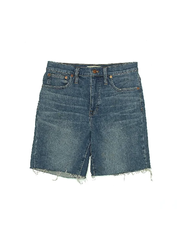 Mid-Rise Denim Shorts in Medium Wash