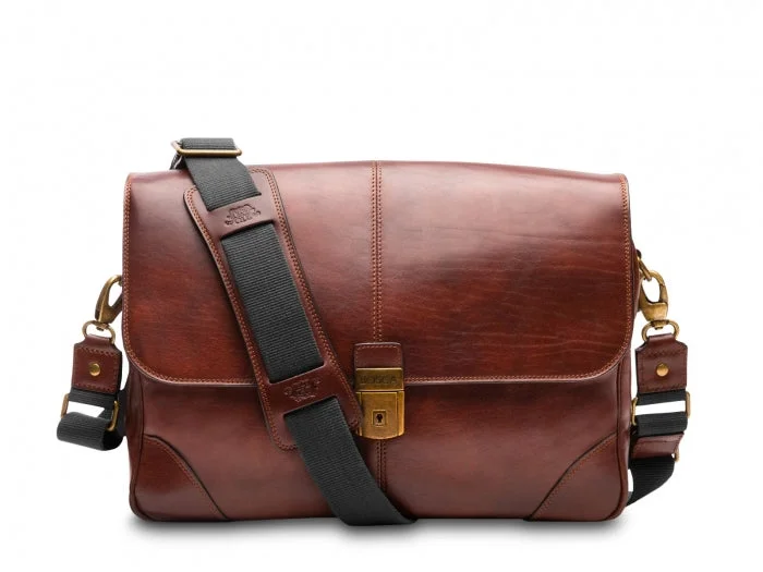 Hanging Travel Toiletry Bags with Multiple Pockets in TealBosca Dolce Leather Messenger Bag/Briefcase Hanging Travel Toiletry Bags with Multiple Pockets in TealBosca Dolce Leather Messenger Bag/Briefcase