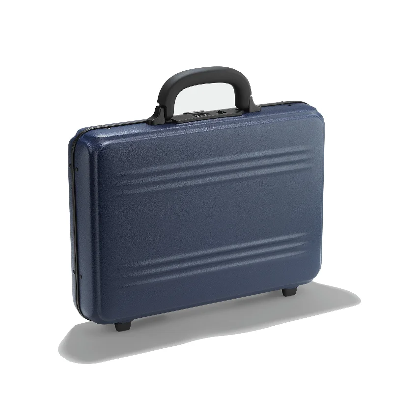 Expandable Travel Toiletry Bags in Clear Plastic for Easy Airport ScreeningEdge Lightweight Polycarbonate Attache Expandable Travel Toiletry Bags in Clear Plastic for Easy Airport ScreeningEdge Lightweight Polycarbonate Attache