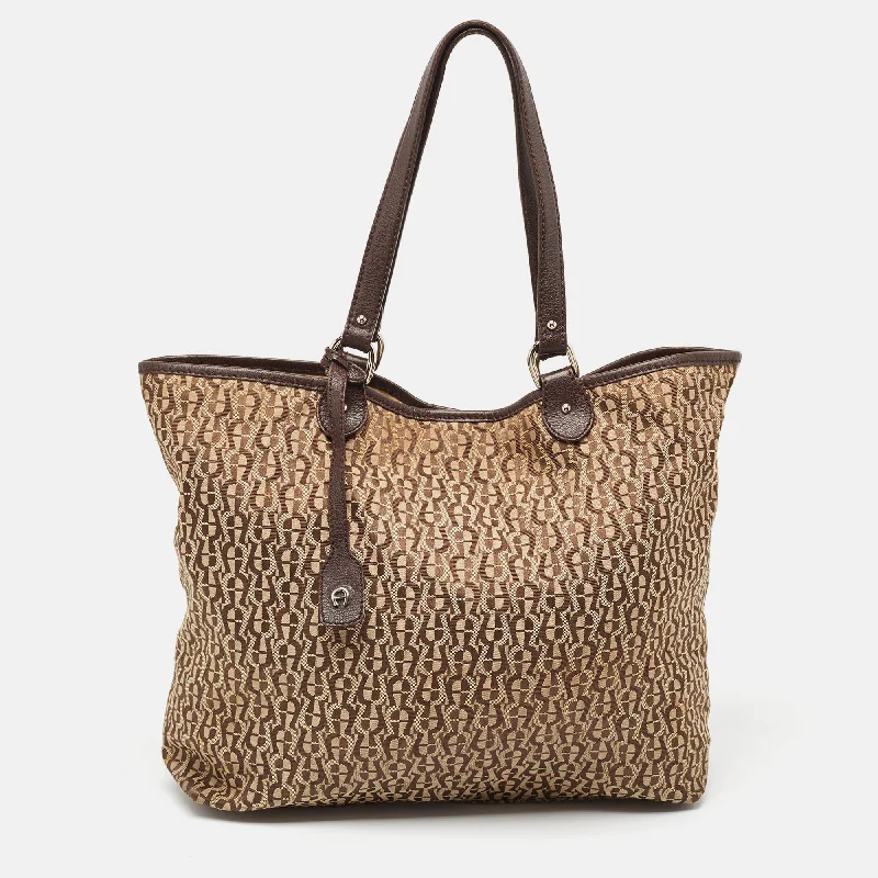 Women's Tote Bag with Magnetic Closure in Orange for Easy Access on the GoMonogrammed Tote Bag in Brown Leather with Personalized Initials for a Custom and Elegant TouchAigner  Signature Canvas And Leather Snap Tote