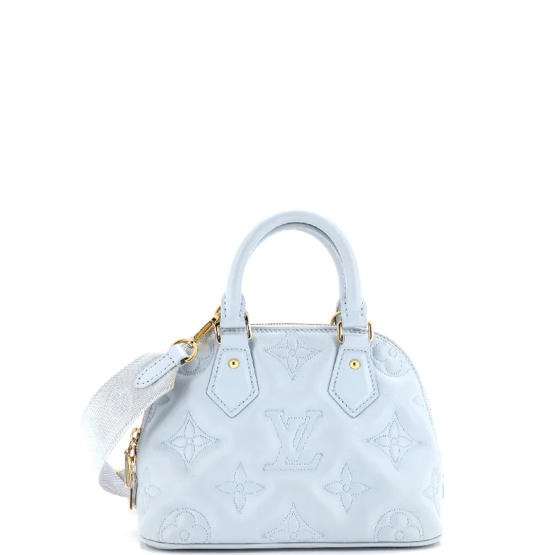 Quilted Shoulder Bag in Cream for a Classic and Elegant LookWomen's Waterproof Nylon Shoulder Bag in Green for HikingAlma Handbag Bubblegram Leather BB