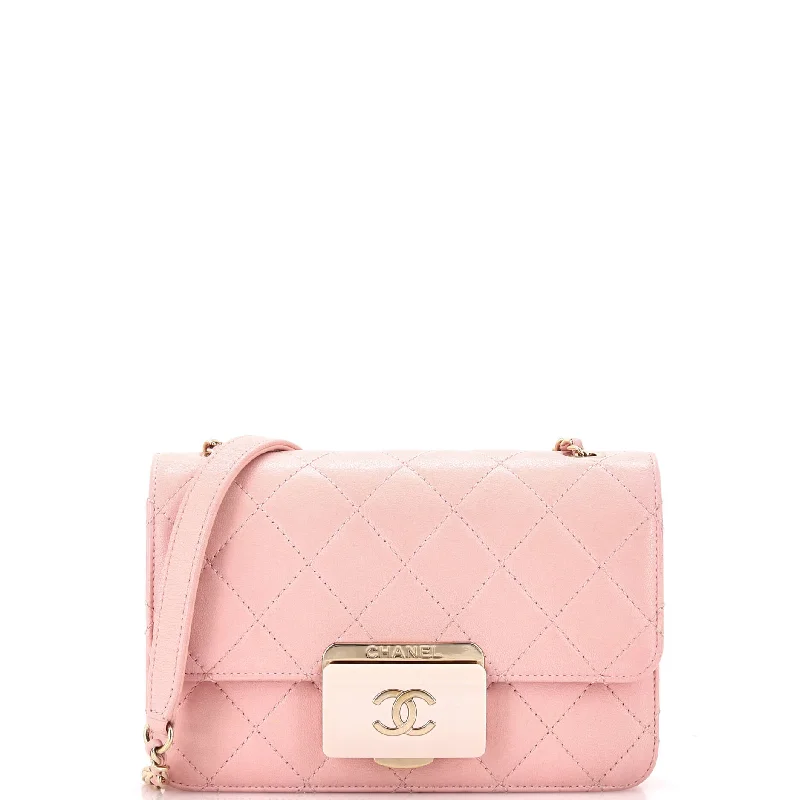 Quilted Shoulder Bag in Cream for a Classic and Elegant LookQuilted Shoulder Bag in Cream for a Classic and Elegant LookBeauty Lock Flap Bag Quilted Sheepskin Mini Quilted Shoulder Bag in Cream for a Classic and Elegant LookQuilted Shoulder Bag in Cream for a Classic and Elegant LookBeauty Lock Flap Bag Quilted Sheepskin Mini