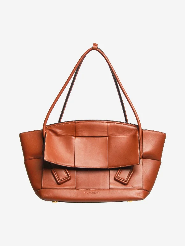 Metallic Tote Bag in Rose Gold with Chain Handles for a Glamorous Night OutBrown large Arco Intrecciato leather tote bag
