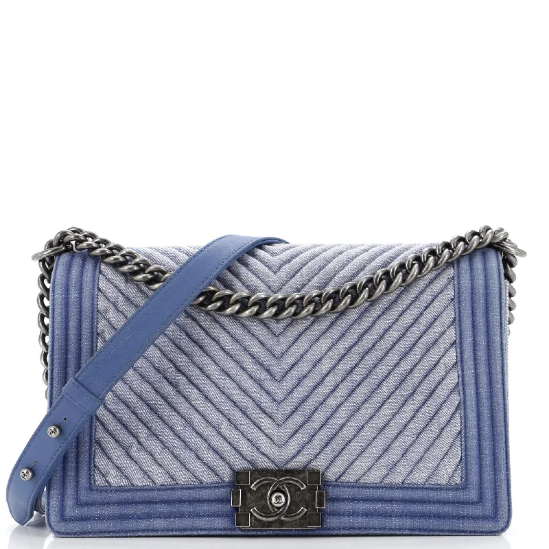 Shoulder Bag with Geometric Pattern in Multicolor for a Contemporary StyleWomen's Shoulder Bag with Adjustable Strap in Pink for ComfortBoy Flap Bag Chevron Denim New Medium
