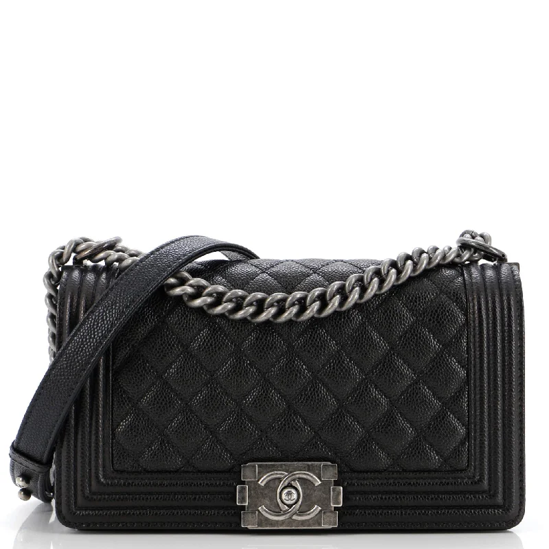 Quilted Shoulder Bag in Cream for a Classic and Elegant LookWomen's Canvas Shoulder Bag in Navy with Striped Pattern for Beach TripsBoy Flap Bag Quilted Caviar Old Medium