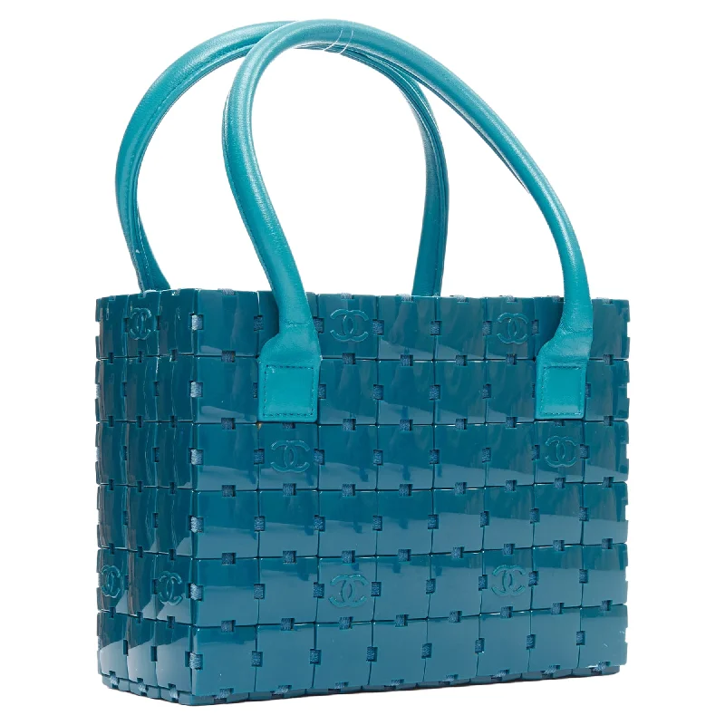Tote Bag with Adjustable Shoulder Strap in Olive Green for Comfortable CarryingEmbroidered Tote Bag in Beige with Floral Motifs for a Boho - Chic VibeChanel Puzzle blue plastic CC chip leather stitch tote bag Tote Bag with Adjustable Shoulder Strap in Olive Green for Comfortable CarryingEmbroidered Tote Bag in Beige with Floral Motifs for a Boho - Chic VibeChanel Puzzle blue plastic CC chip leather stitch tote bag