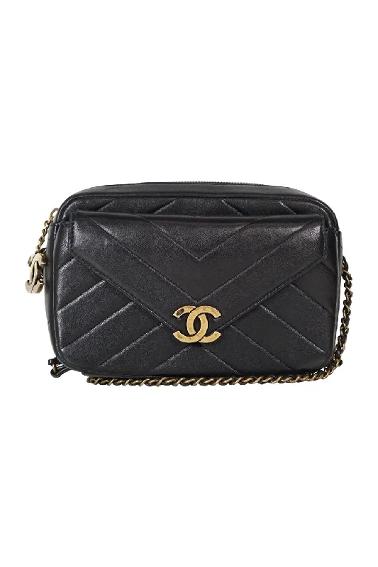 [WB3905] Chanel | Cross-Body Bag