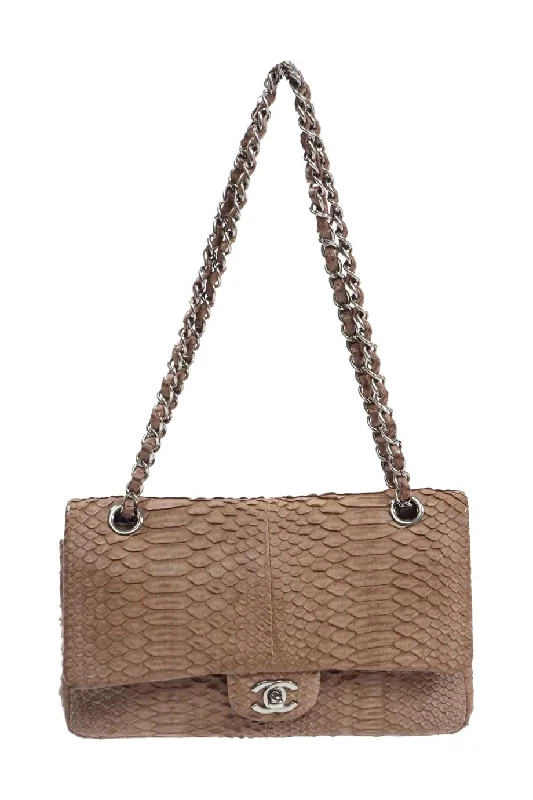 Quilted Shoulder Bag in Cream for a Classic and Elegant Look[WB5100] Chanel | Shoulder Bag