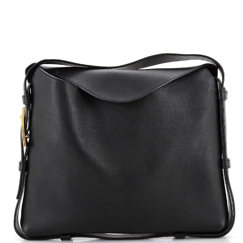 Shoulder Bag with Chain Strap in Silver for a Trendy AppearanceCradle Shoulder Bag Leather Medium