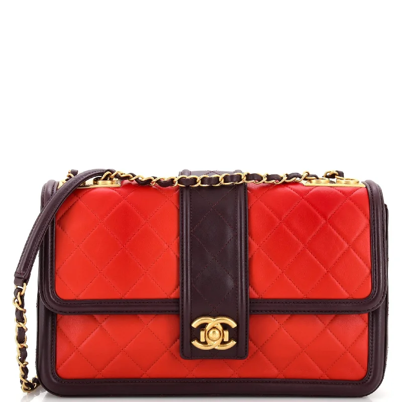 Geometric - Printed Tote Bag in Multicolor for a Contemporary and Trendy OutfitElegant CC Flap Bag Quilted Lambskin Jumbo Geometric - Printed Tote Bag in Multicolor for a Contemporary and Trendy OutfitElegant CC Flap Bag Quilted Lambskin Jumbo