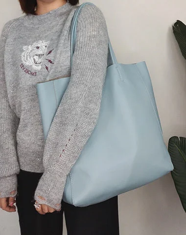 Medium - Sized Canvas Tote Bag in Navy Blue with Striped Pattern for a Nautical - Inspired LookQuilted Tote Bag in Cream with Silver Hardware for a Classic and Sophisticated StyleFashion Womens Blue Leather Oversize Tote Bag Blue Shoulder Tote Bag Handbag Tote For Women