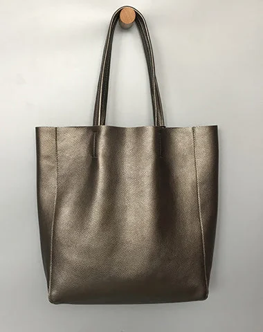 Faux Fur - Trimmed Tote Bag in White for a Cozy Winter LookLinen Tote Bag in Natural Beige with Braided Details for a Rustic Summer EnsembleFashion Womens Bronze Silver Leather Oversize Tote Bags Gold Shoulder Tote Bag Handbag Tote For Women