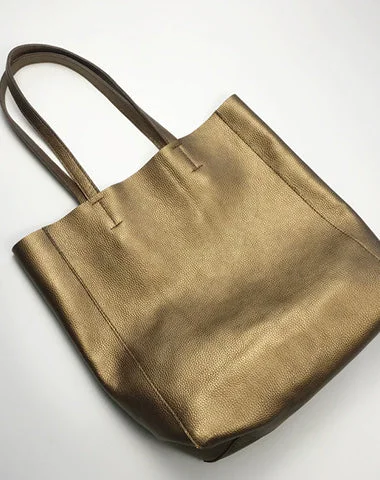 Quilted Tote Bag in Cream with Silver Hardware for a Classic and Sophisticated StyleWomen's Tote Bag with Inner Compartments in Gray for Organizing Everyday EssentialsFashion Womens Bronze Silver Leather Vertical Tote Bags Bronze Silver Shoulder Tote Bag Handbag Tote For Women