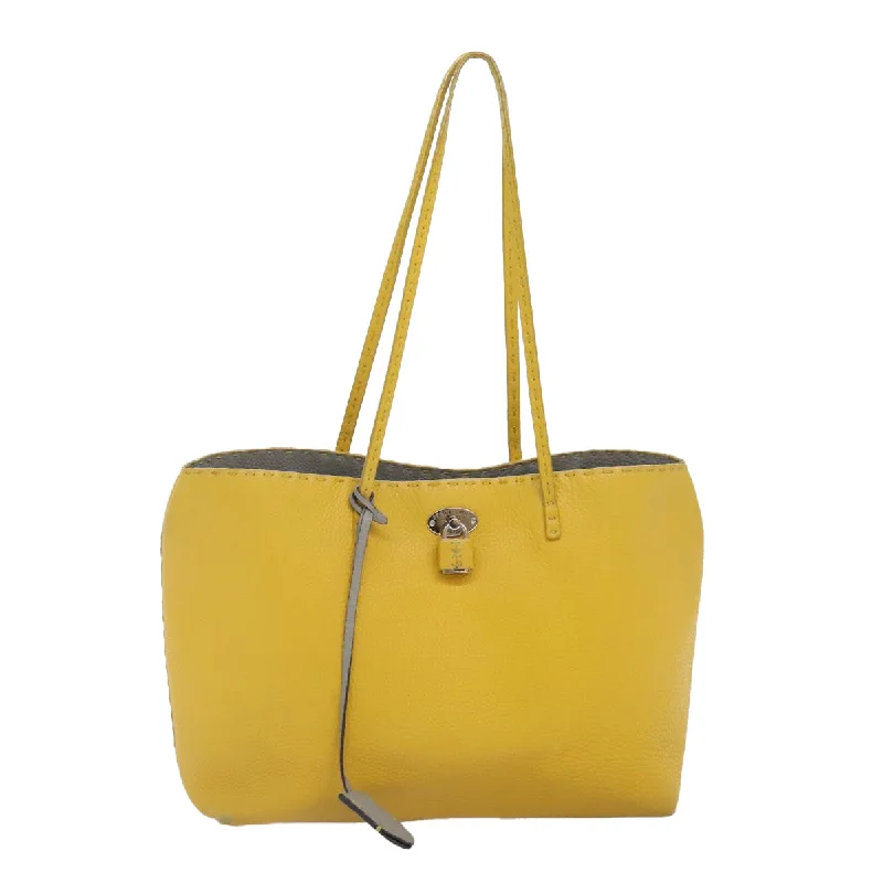 Quilted Tote Bag in Cream with Silver Hardware for a Classic and Sophisticated StyleWomen's Tote Bag with Magnetic Closure in Orange for Easy Access on the GoFendi Selleria  Leather Tote Bag (Pre-Owned)