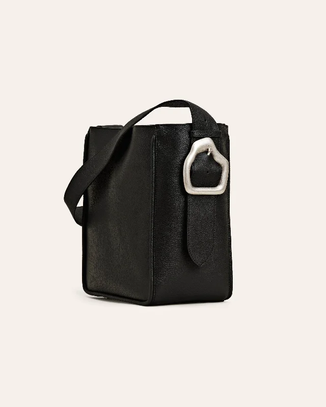 Women's Tote Bag with Zipper Closure in Red for Secure StorageMASAGO Black Tote bag