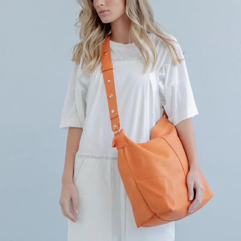 Women's Tote Bag with Inner Compartments in Gray for Organizing Everyday EssentialsTote bag in Orange