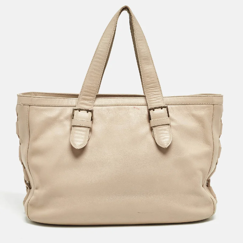 Embroidered Tote Bag in Beige with Floral Motifs for a Boho - Chic VibeWomen's Tote Bag with Inner Compartments in Gray for Organizing Everyday EssentialsRoberto Cavalli Beige Leather Middle Zip Tote