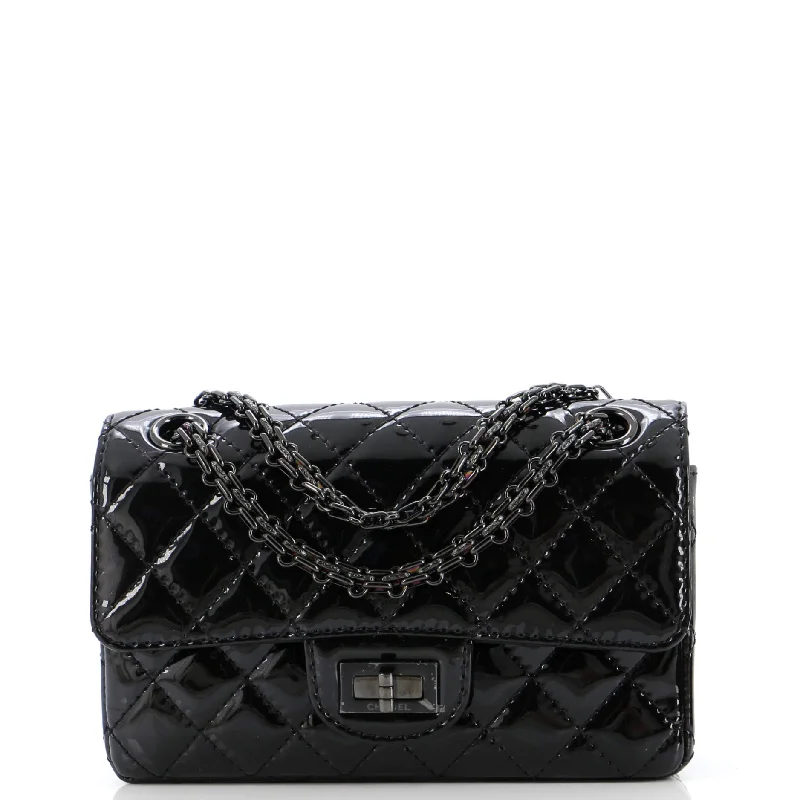 Vegan Leather Shoulder Bag in Gray for Ethical Fashion LoversShoulder Bag with Geometric Pattern in Multicolor for a Contemporary StyleSo Black Reissue 2.55 Flap Bag Quilted Patent Mini