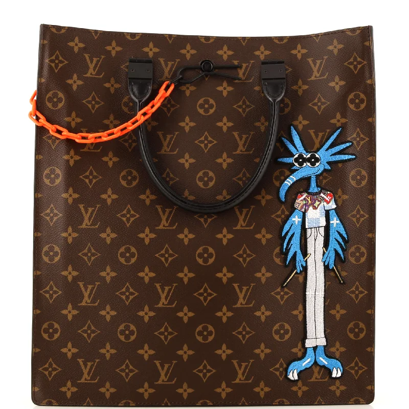 Medium - Sized Canvas Tote Bag in Navy Blue with Striped Pattern for a Nautical - Inspired LookSolar Ray Sac Plat Bag Monogram Canvas with LV Friends Patch