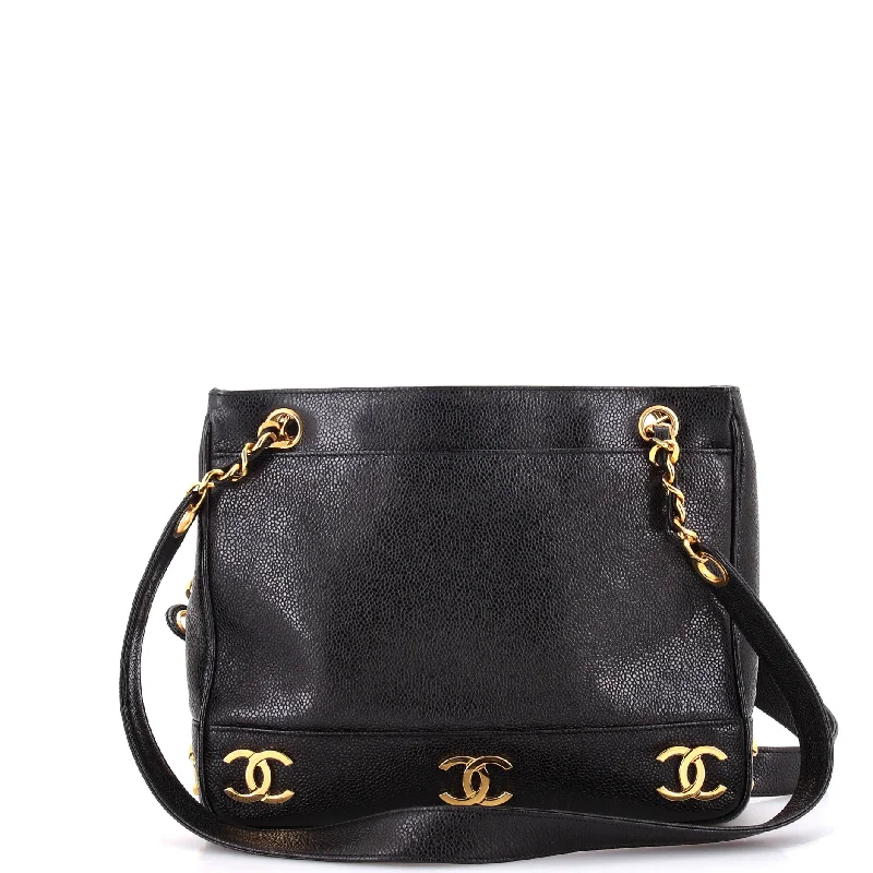 Shoulder Bag with Chain Strap in Silver for a Trendy AppearanceVintage Metal CC Shoulder Bag Caviar Small Shoulder Bag with Chain Strap in Silver for a Trendy AppearanceVintage Metal CC Shoulder Bag Caviar Small