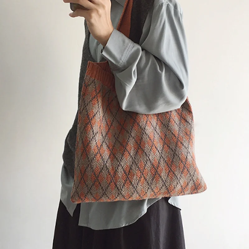 Vegan Leather Shoulder Bag in Gray for Ethical Fashion LoversShoulder Bag with Chain Strap in Silver for a Trendy AppearanceElena Handbags Retro Argyle Knit Bag Vegan Leather Shoulder Bag in Gray for Ethical Fashion LoversShoulder Bag with Chain Strap in Silver for a Trendy AppearanceElena Handbags Retro Argyle Knit Bag