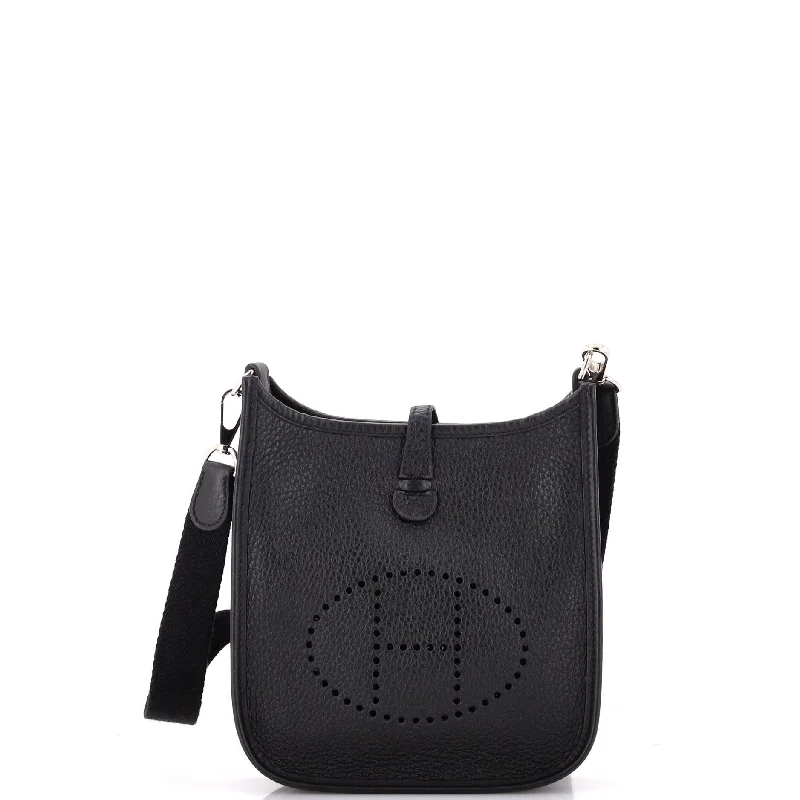 Shoulder Bag with Chain Strap in Silver for a Trendy AppearanceShoulder Bag with Chain Strap in Silver for a Trendy AppearanceEvelyne Bag Gen III Clemence TPM Shoulder Bag with Chain Strap in Silver for a Trendy AppearanceShoulder Bag with Chain Strap in Silver for a Trendy AppearanceEvelyne Bag Gen III Clemence TPM